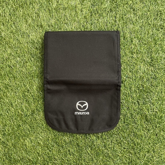 2021 Mazda Mazda3 Hatchback & Sedan Owners Manual 2.5L 2.0L - Picture 10 of 11